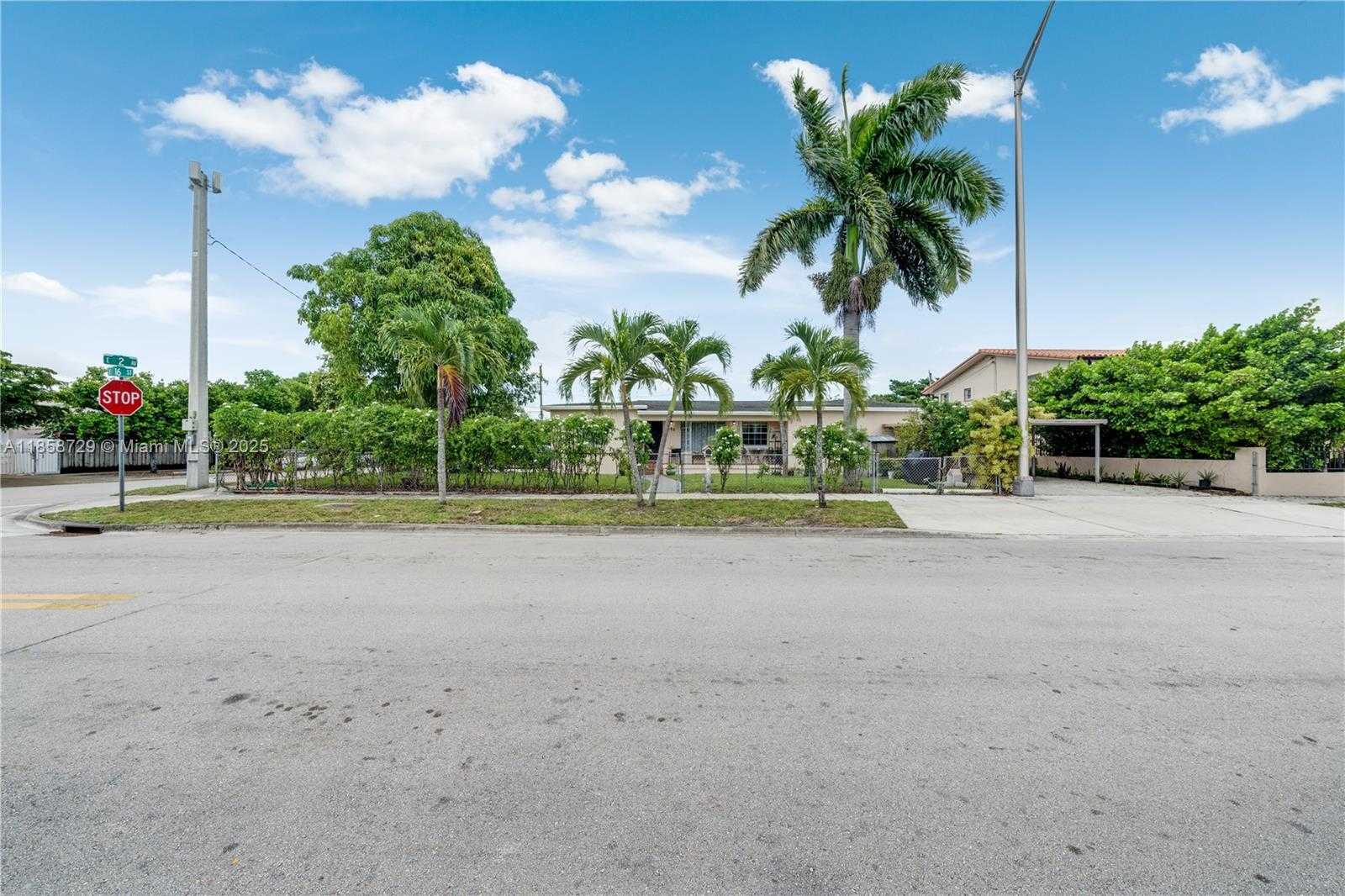 Small Image of 190 EAST 16TH ST #2, Hialeah Number 37
