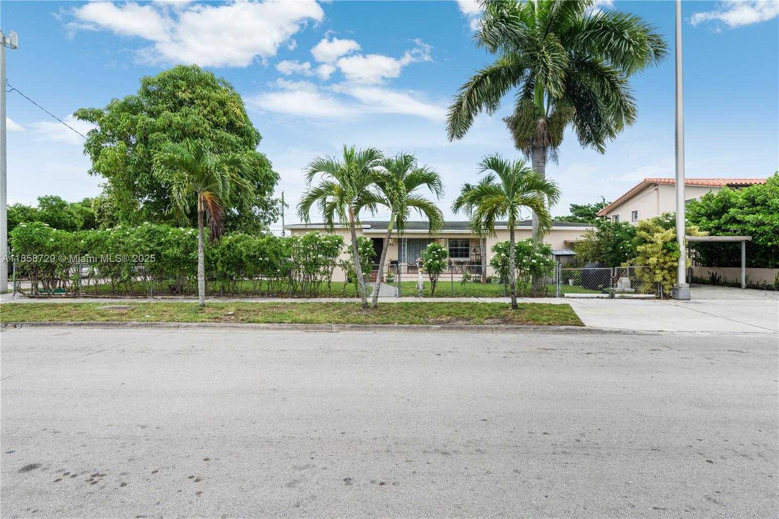 Small Image of 190 EAST 16TH ST #2, Hialeah Number 38