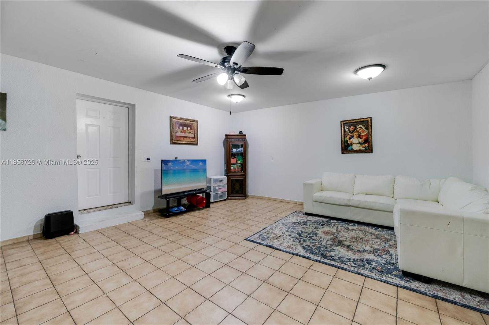 Small Image of 190 EAST 16TH ST #2, Hialeah Number 4