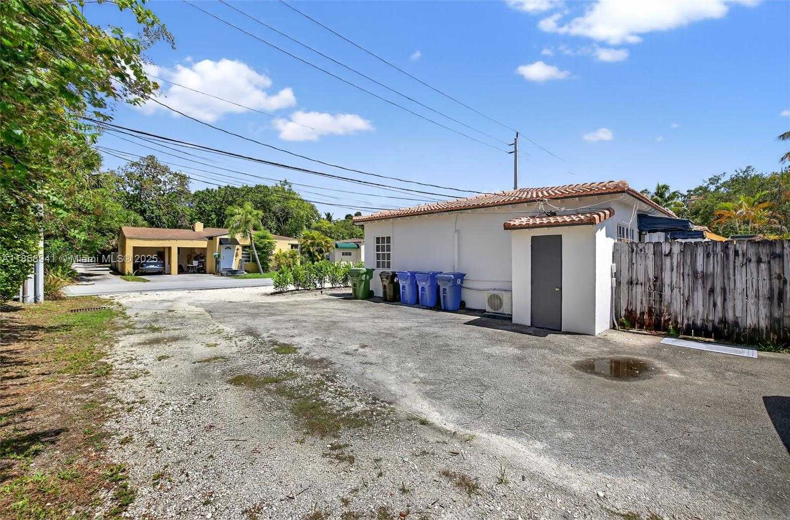 Small Image of 1121 NORTH EAST 2ND ST, Fort Lauderdale Number 18