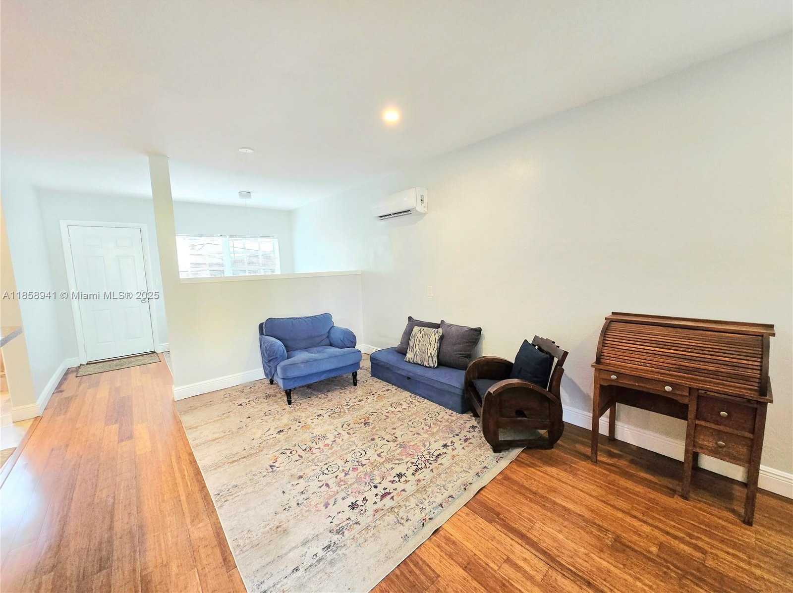 Small Image of 1121 NORTH EAST 2ND ST, Fort Lauderdale Number 24