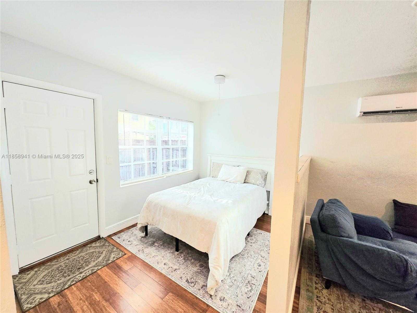 Small Image of 1121 NORTH EAST 2ND ST, Fort Lauderdale Number 27