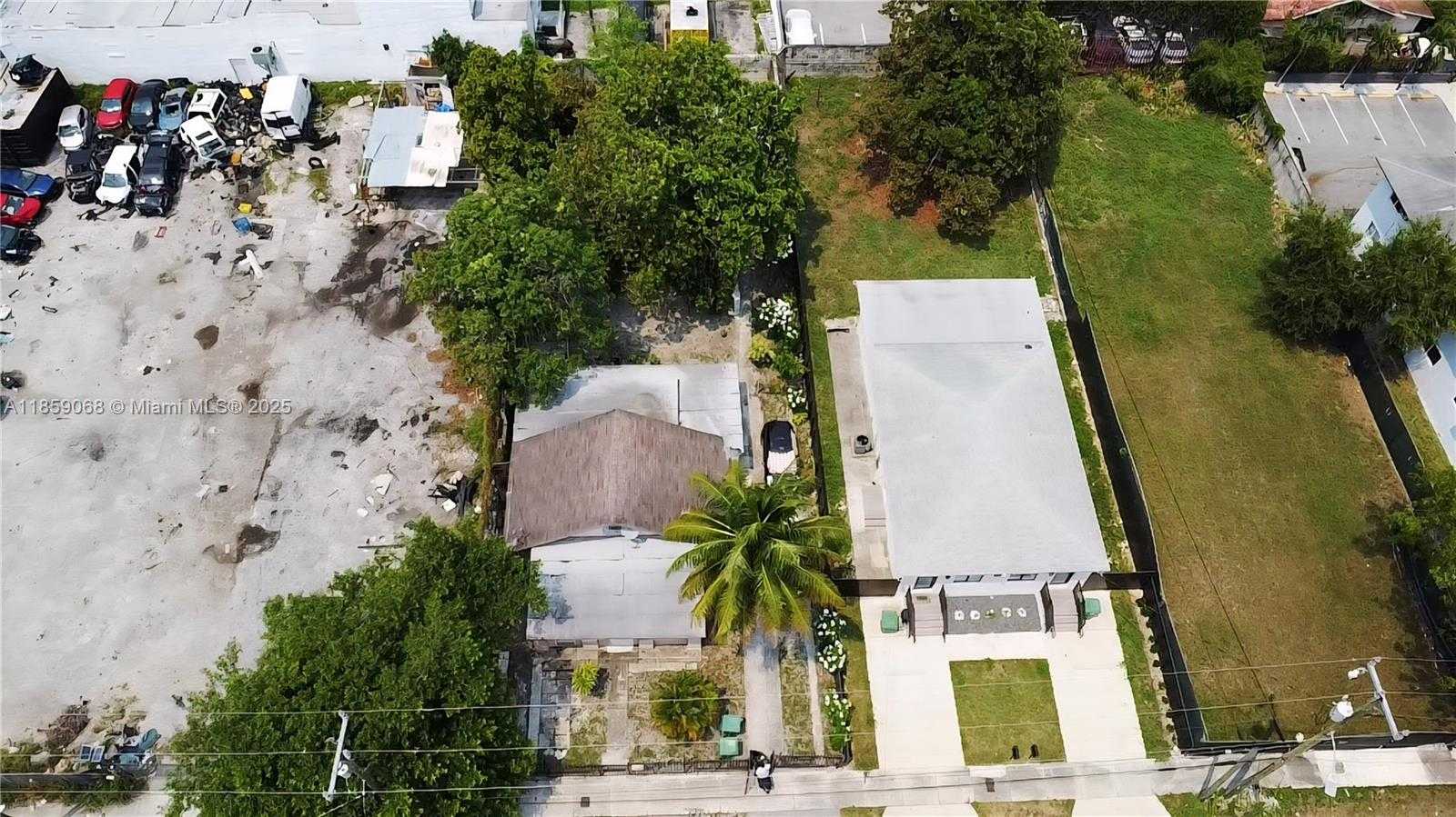 Small Image of 683 NORTH WEST 30TH ST #2, Miami Number 8