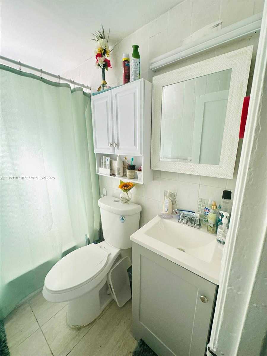 Small Image of 2371 SOUTH WEST 27TH ST #4, Miami Number 5
