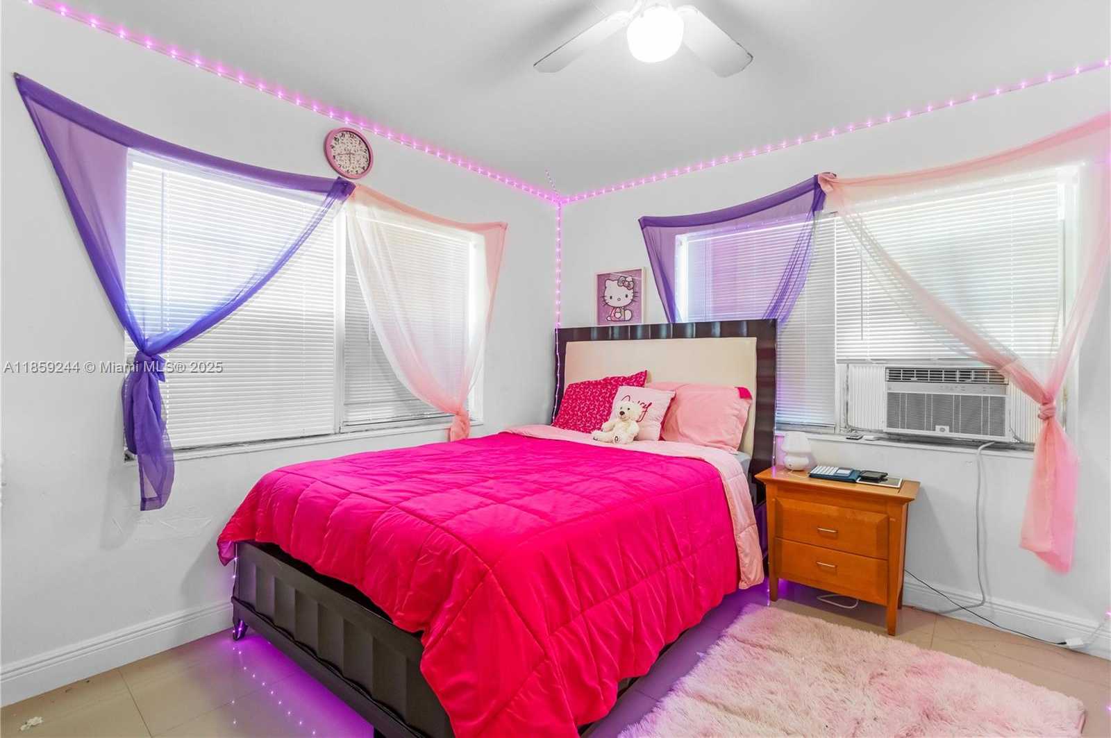 Small Image of 2128 CLEVELAND ST #2, Hollywood Number 11
