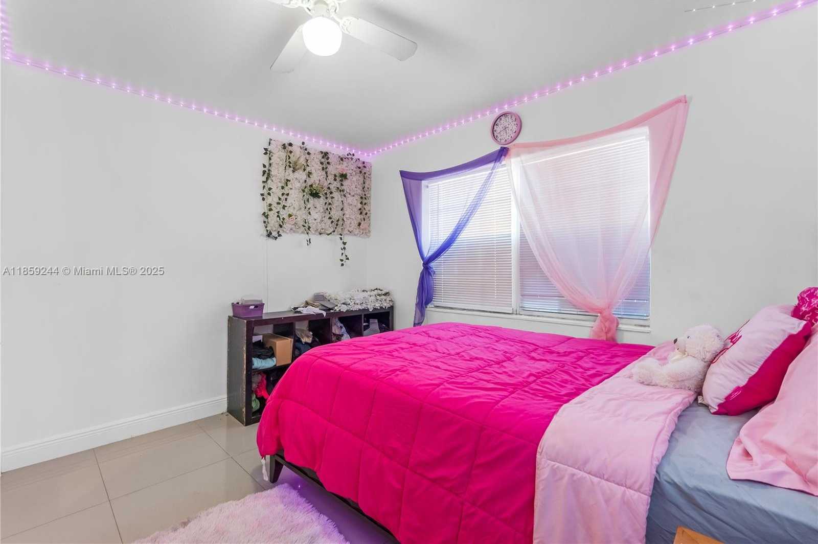 Small Image of 2128 CLEVELAND ST #2, Hollywood Number 12
