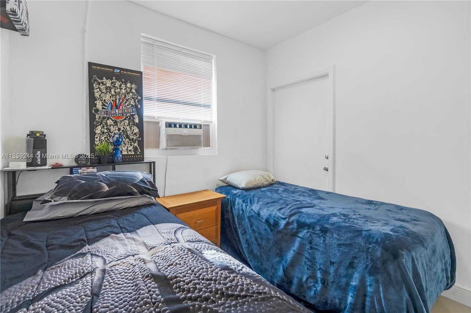 Small Image of 2128 CLEVELAND ST #2, Hollywood Number 14