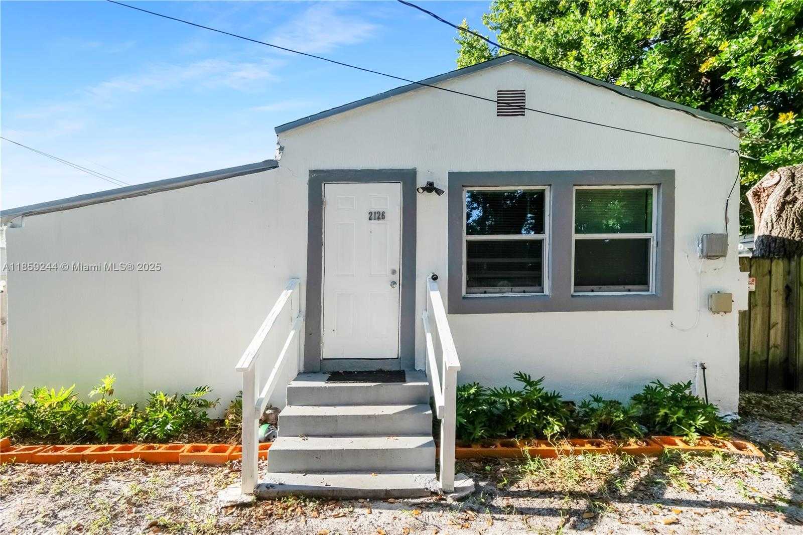 Small Image of 2128 CLEVELAND ST #2, Hollywood Number 29