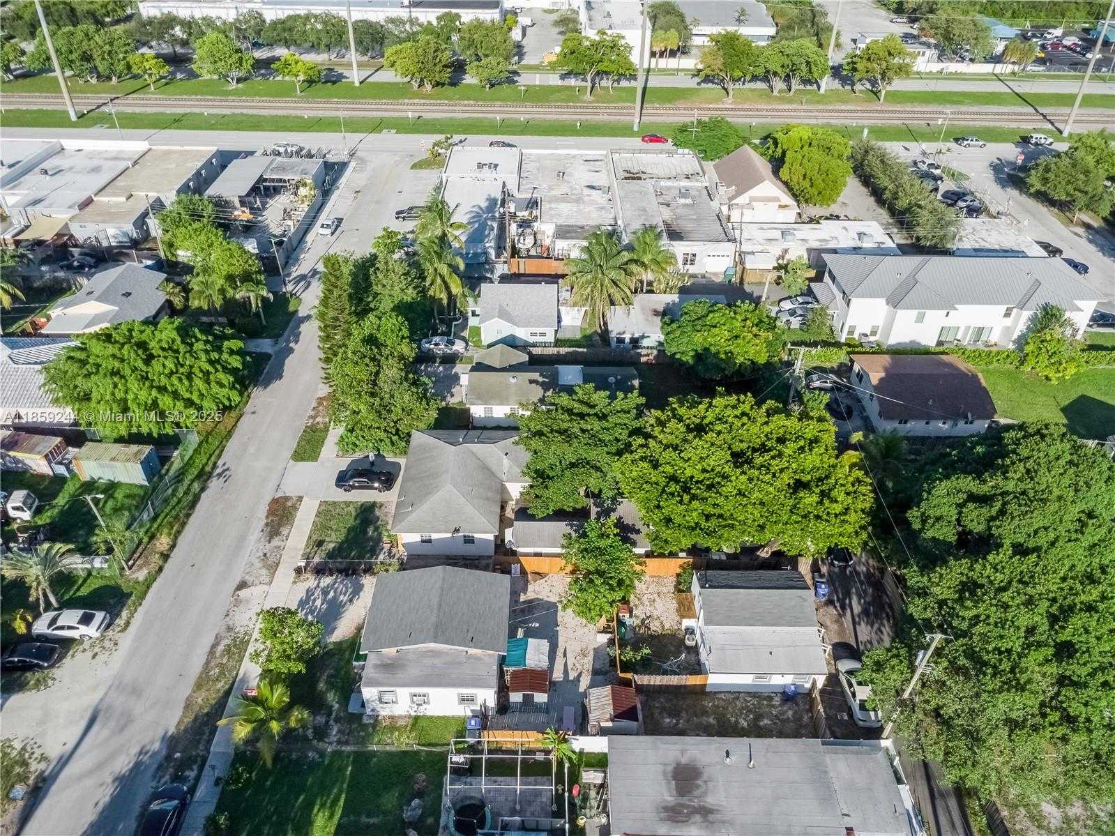 Small Image of 2128 CLEVELAND ST #2, Hollywood Number 50