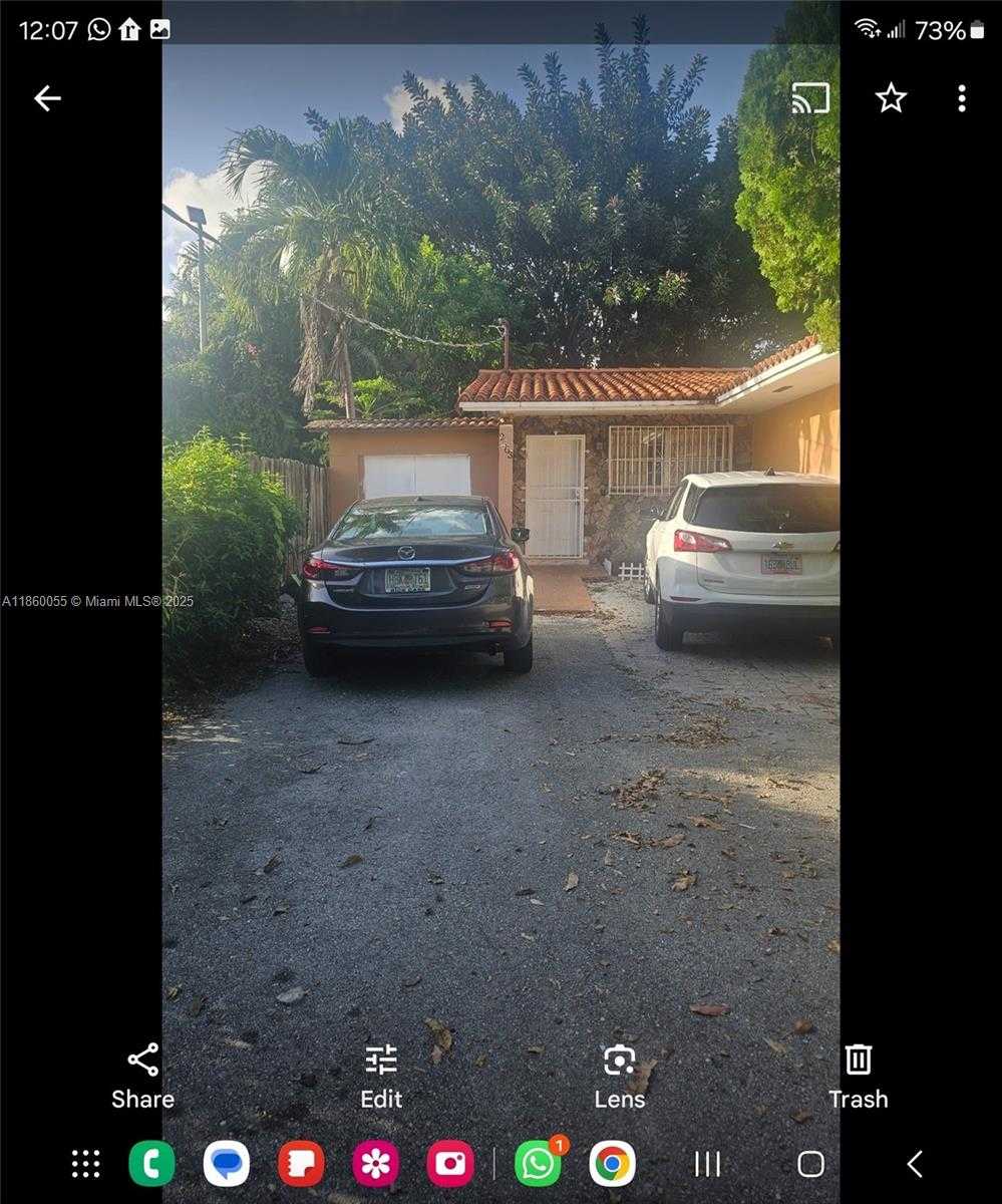 Small Image of Miami Number 4