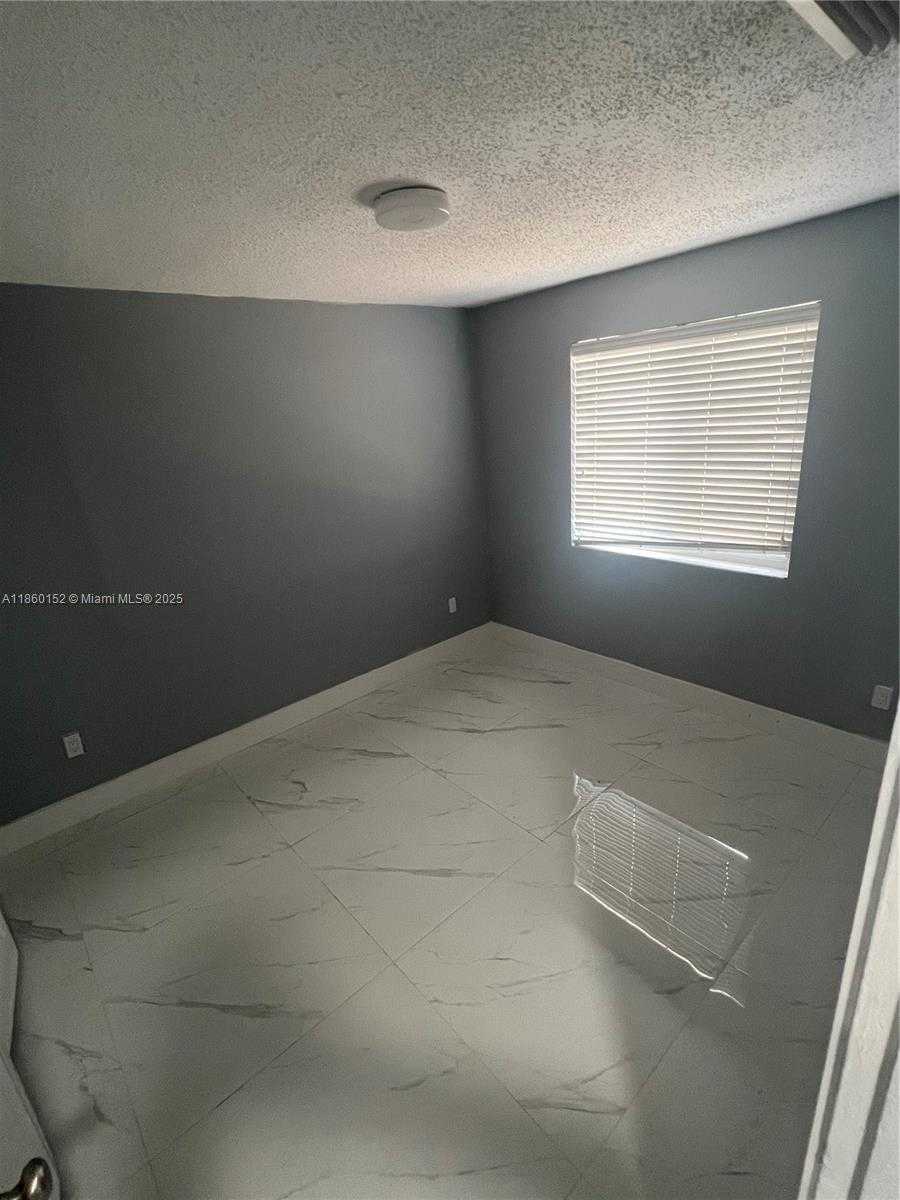 Small Image of 3285 NORTH WEST 92ND ST #2, Miami Number 5