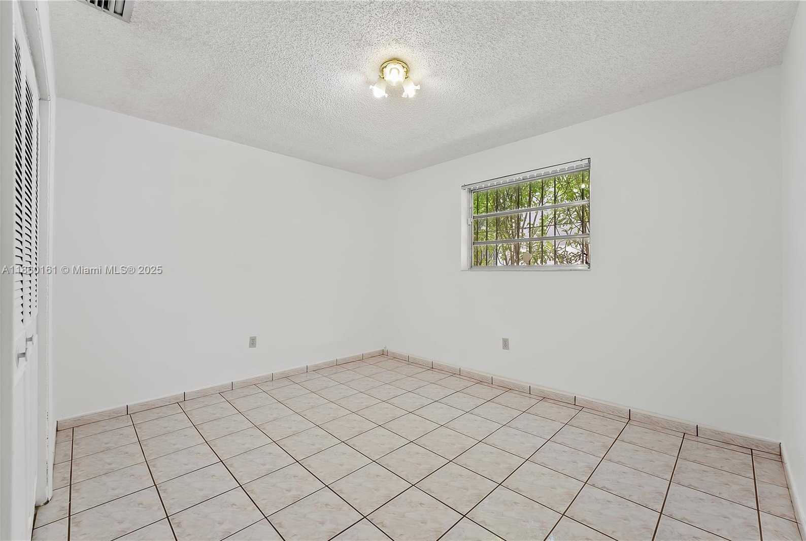 Small Image of 1712 SOUTH WEST 13 #2, Miami Number 22
