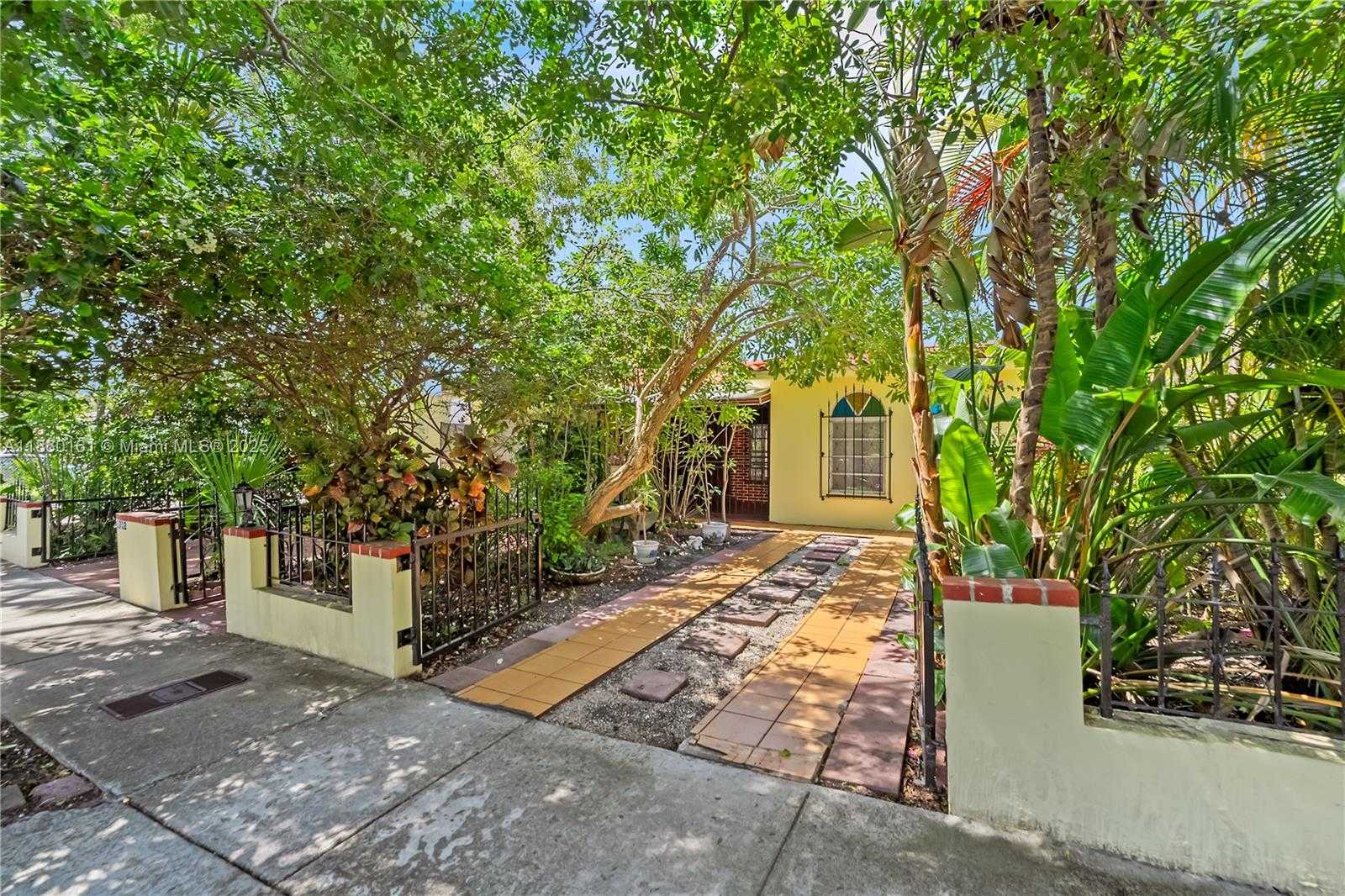 Small Image of 1712 SOUTH WEST 13 #2, Miami Number 38