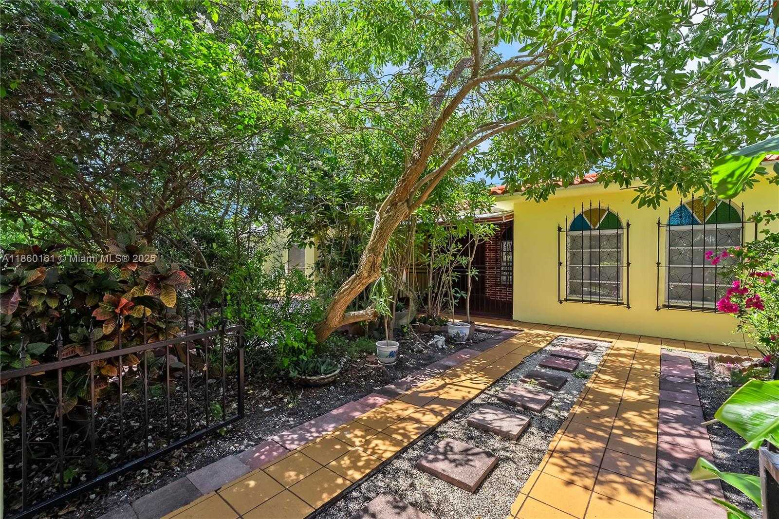 Small Image of 1712 SOUTH WEST 13 #2, Miami Number 39