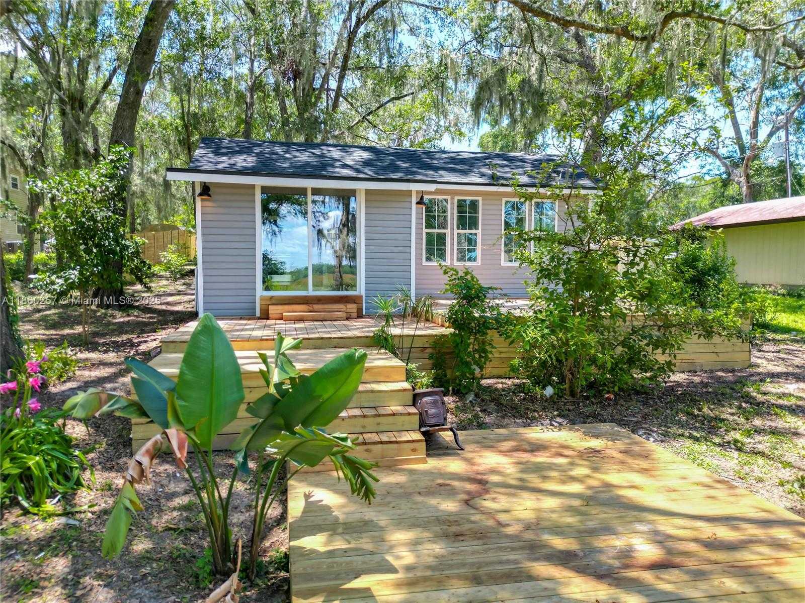 Small Image of 8781 S LAKESHORE DRIVE FLORAL CITY #2, Other City - In The State Of Florida Number 25