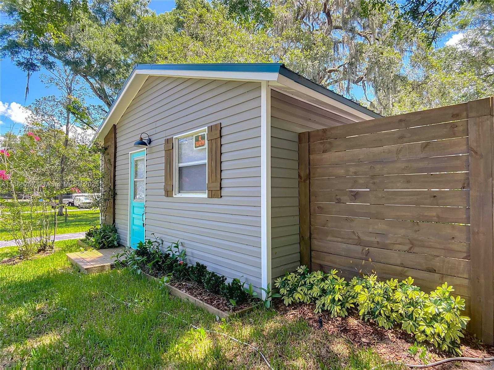 Small Image of 8781 S LAKESHORE DRIVE FLORAL CITY #2, Other City - In The State Of Florida Number 30