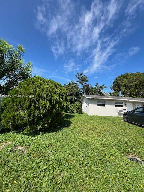 Small Image of 4951 SOUTH WEST 26TH AVE, Dania Beach Number 15