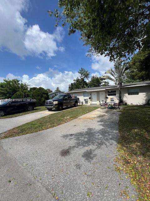 Small Image of 4951 SOUTH WEST 26TH AVE, Dania Beach Number 17