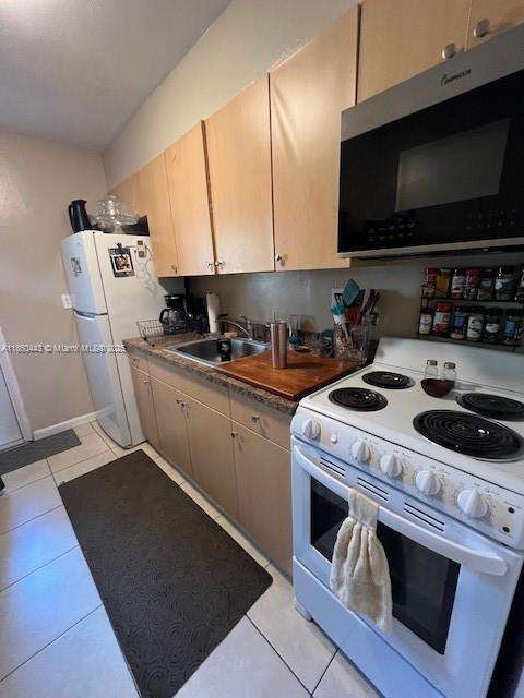 Small Image of 4951 SOUTH WEST 26TH AVE, Dania Beach Number 44