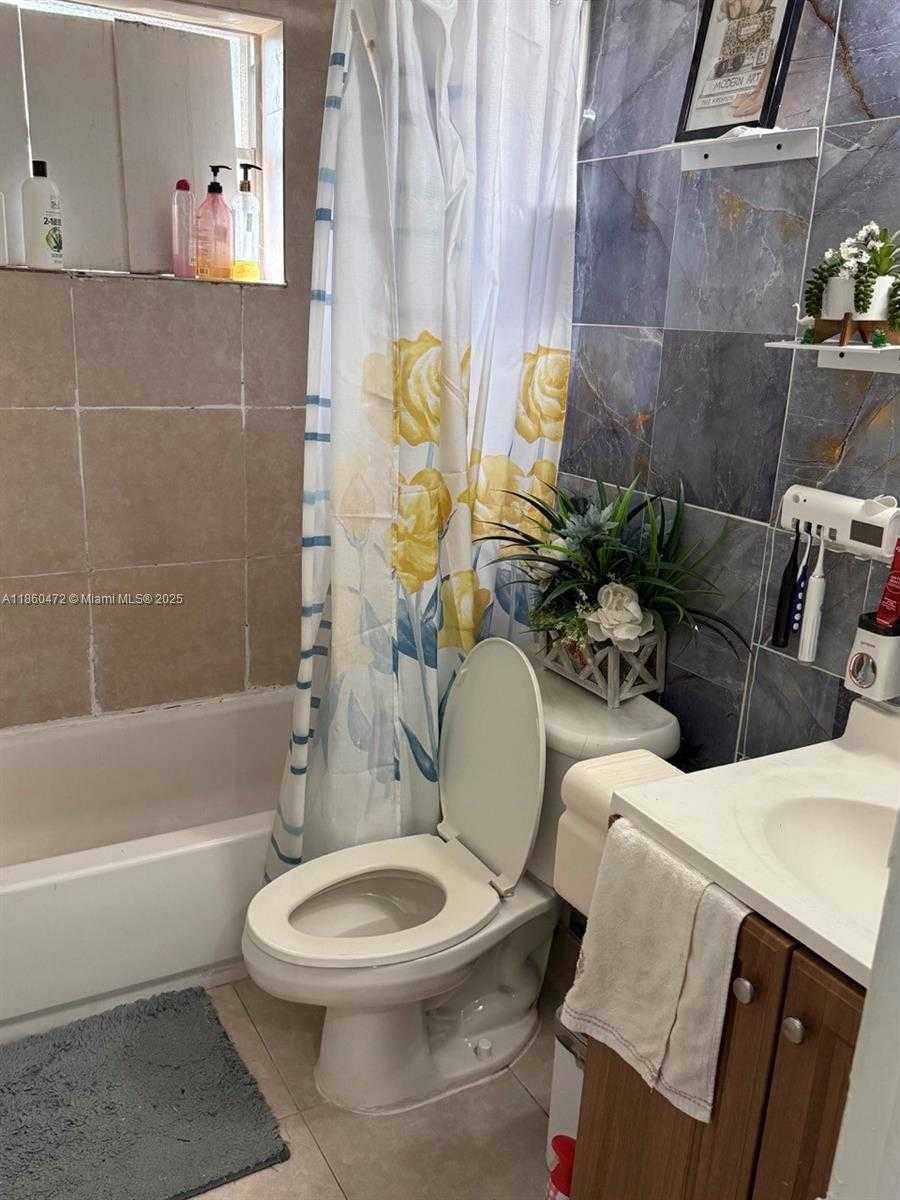Small Image of 4123 SOUTH WEST 21ST ST, Fort Lauderdale Number 16