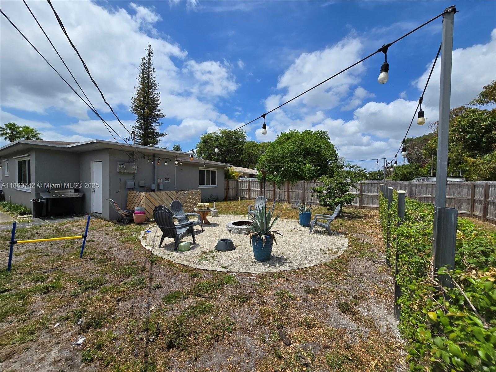 Small Image of 2281 NORTH EAST 173RD ST #2, North Miami Beach Number 15