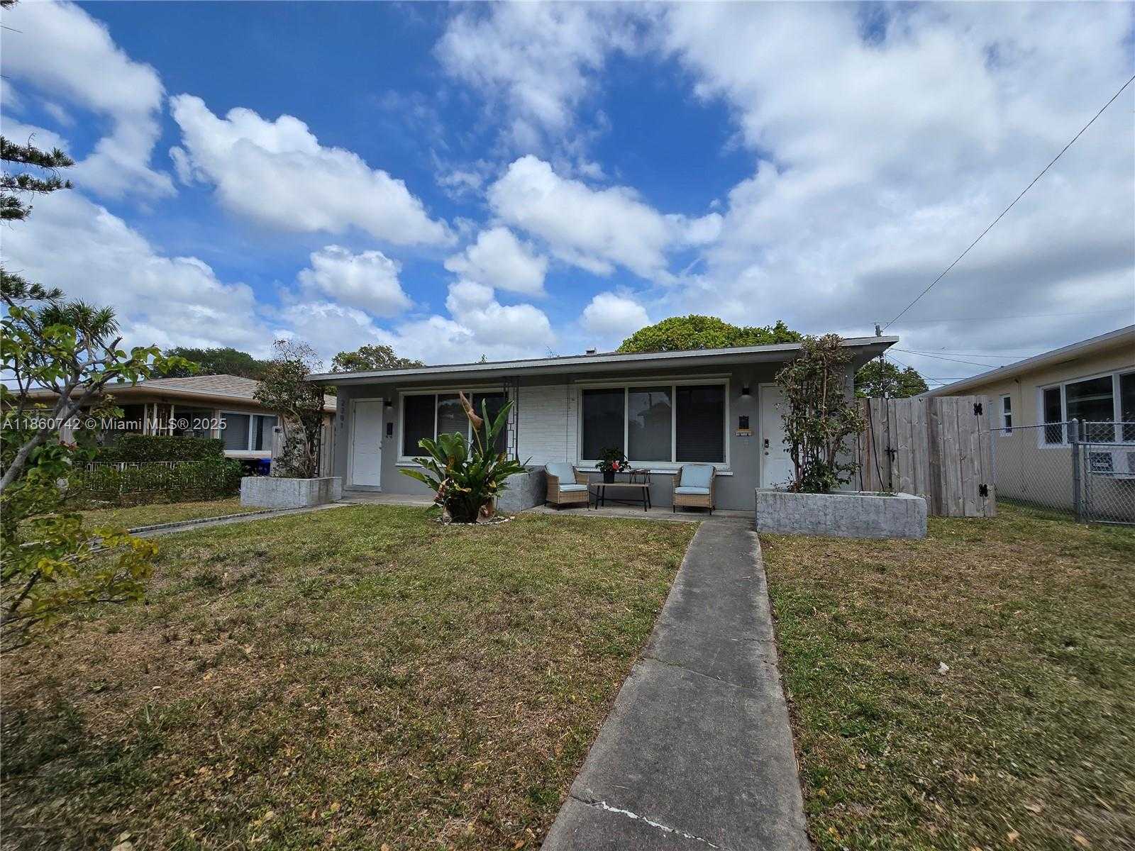 Small Image of 2281 NORTH EAST 173RD ST #2, North Miami Beach Number 2