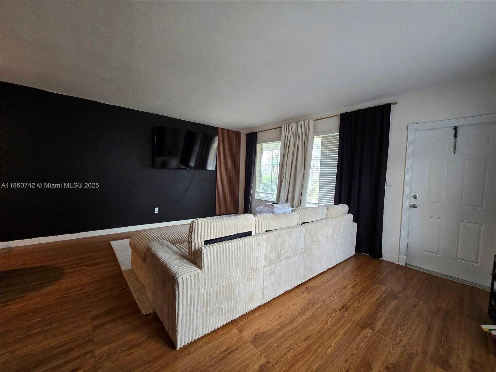 Small Image of 2281 NORTH EAST 173RD ST #2, North Miami Beach Number 23
