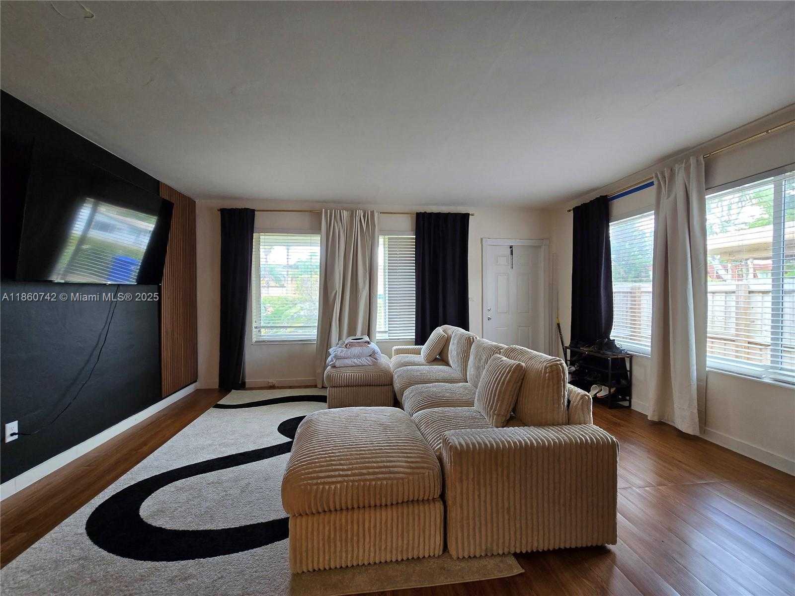 Small Image of 2281 NORTH EAST 173RD ST #2, North Miami Beach Number 24