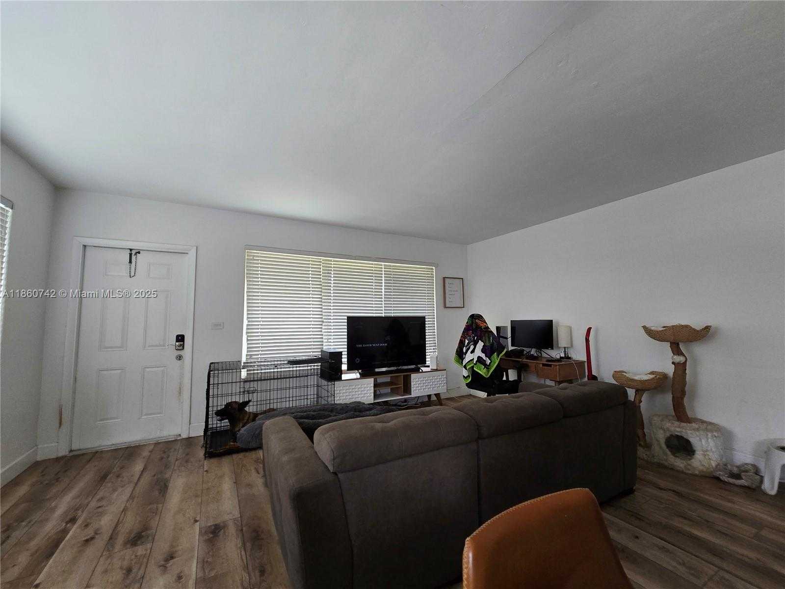 Small Image of 2281 NORTH EAST 173RD ST #2, North Miami Beach Number 5