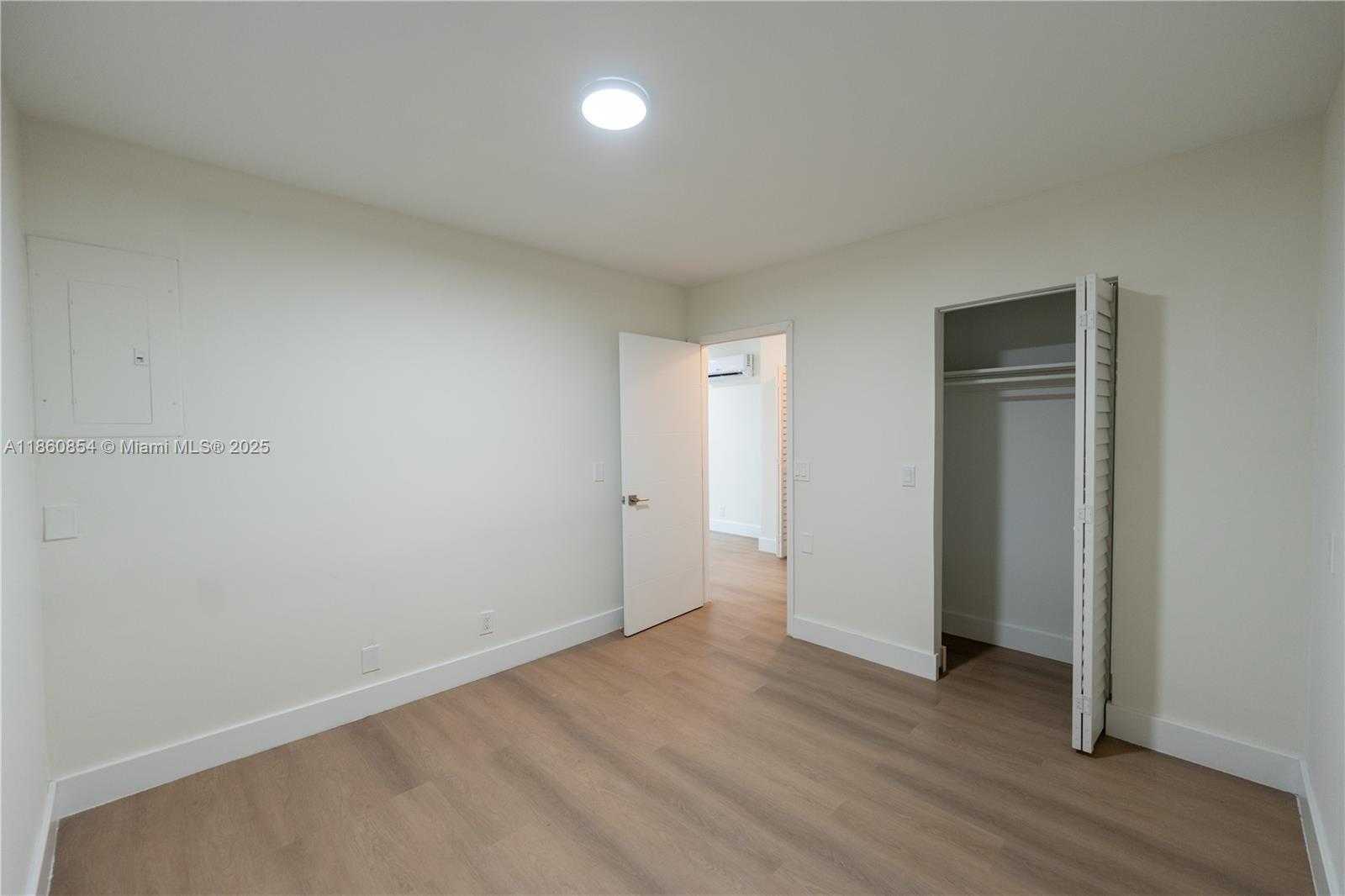 Small Image of 1615 NORTH EAST 9TH ST #4, Fort Lauderdale Number 15