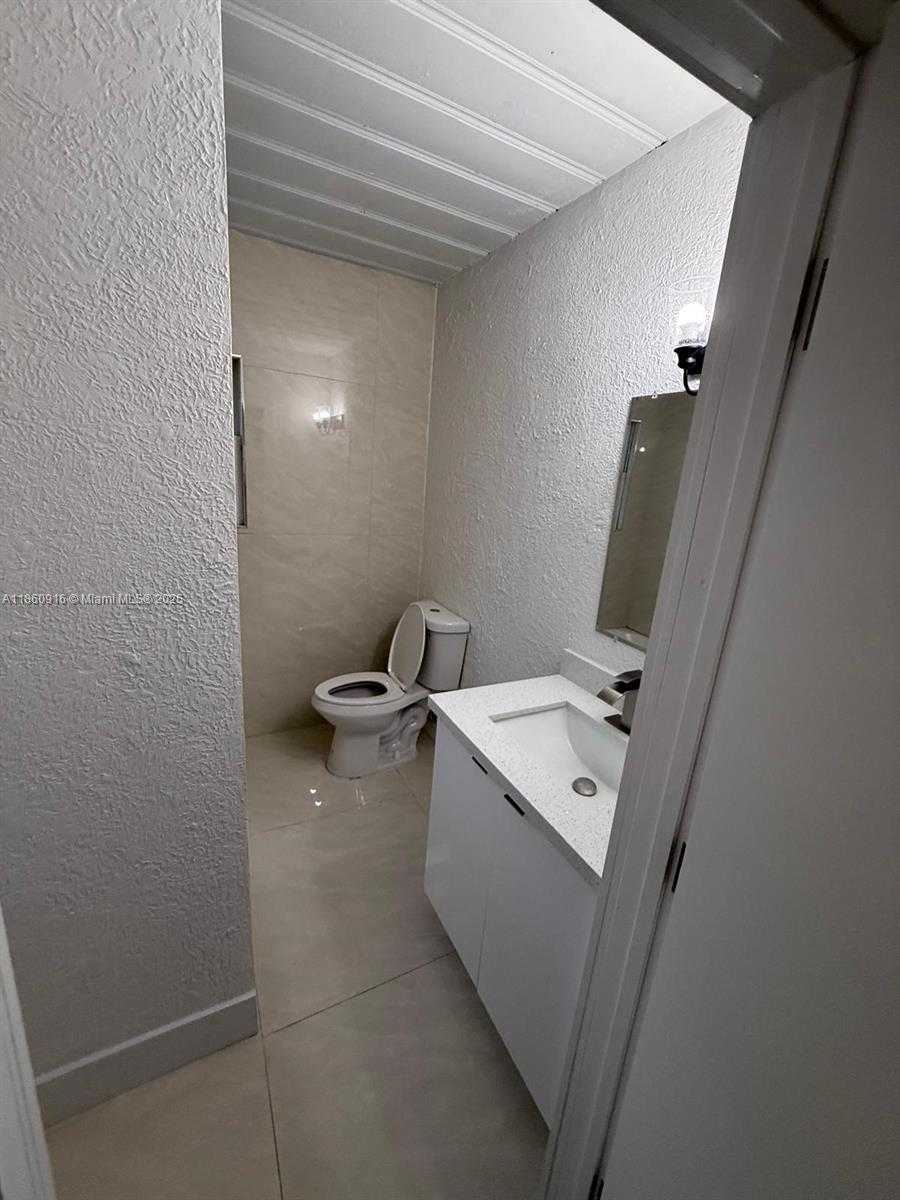 Small Image of 501 WENDELL RD, Fort Pierce Number 14