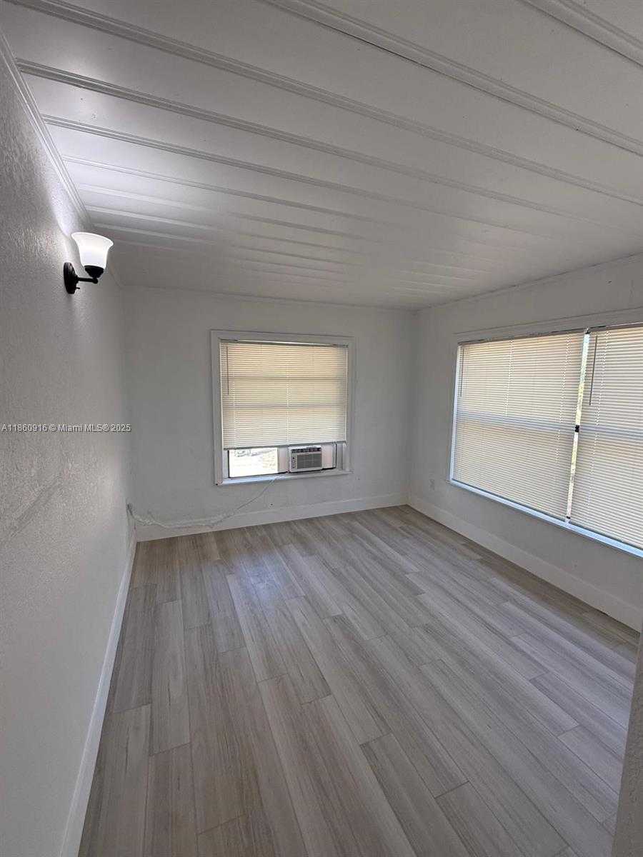 Small Image of 501 WENDELL RD, Fort Pierce Number 19