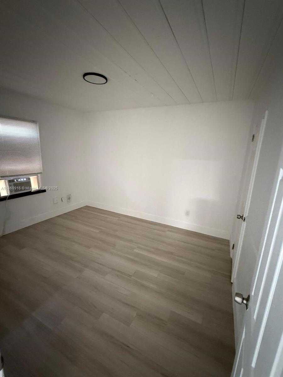 Small Image of 501 WENDELL RD, Fort Pierce Number 21