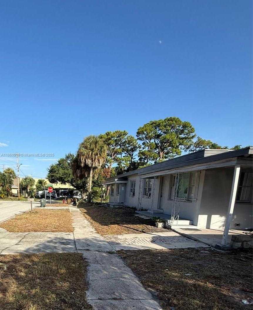 Small Image of 501 WENDELL RD, Fort Pierce Number 27