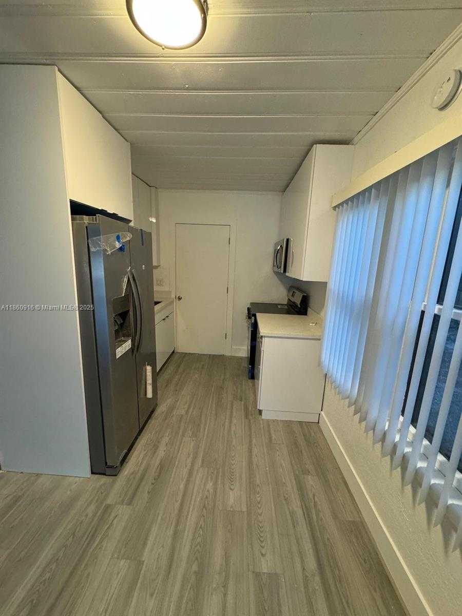 Small Image of 501 WENDELL RD, Fort Pierce Number 3