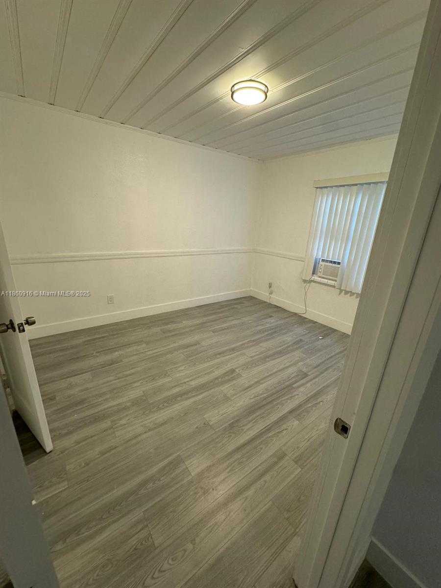 Small Image of 501 WENDELL RD, Fort Pierce Number 7