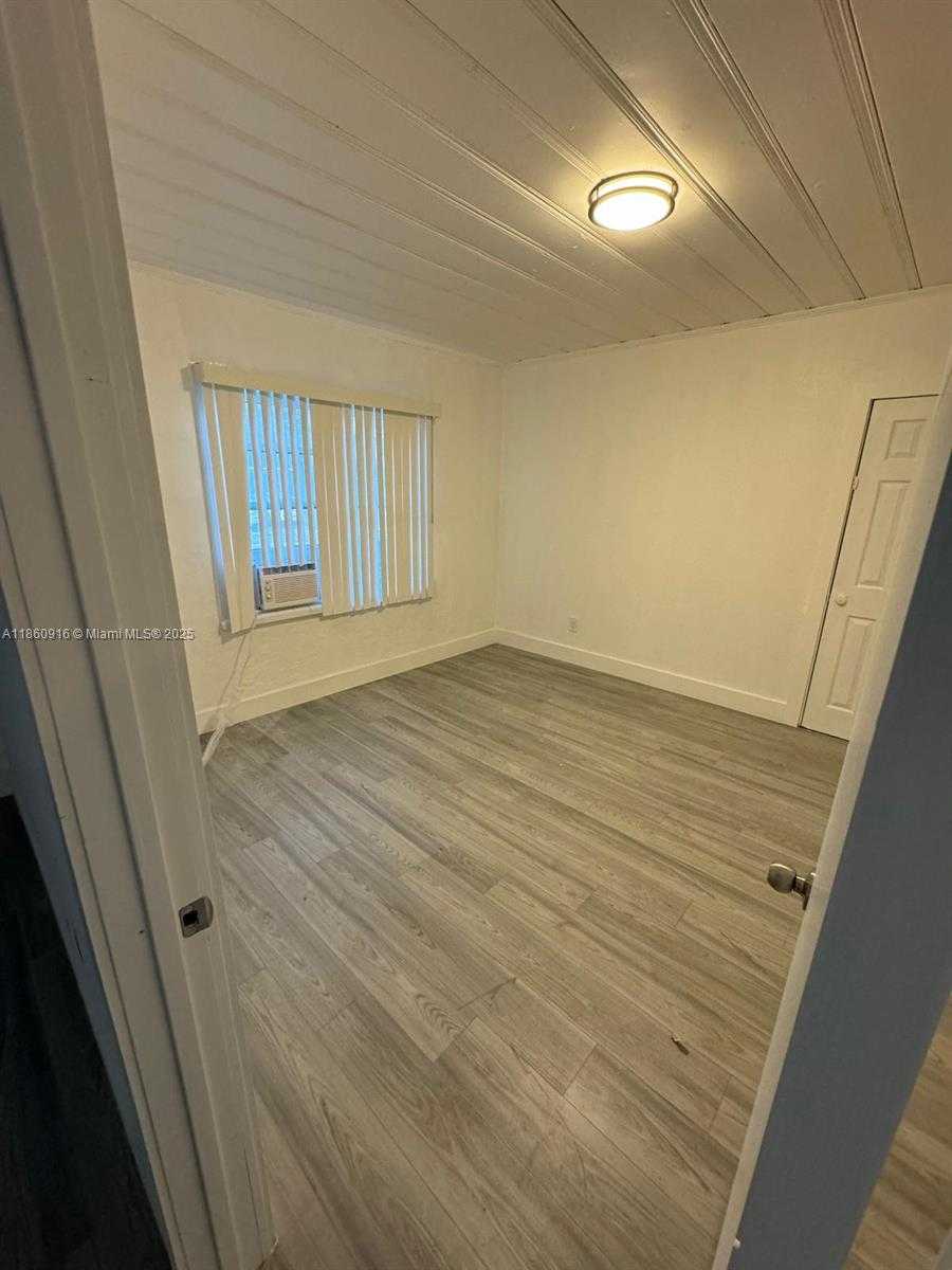 Small Image of 501 WENDELL RD, Fort Pierce Number 8