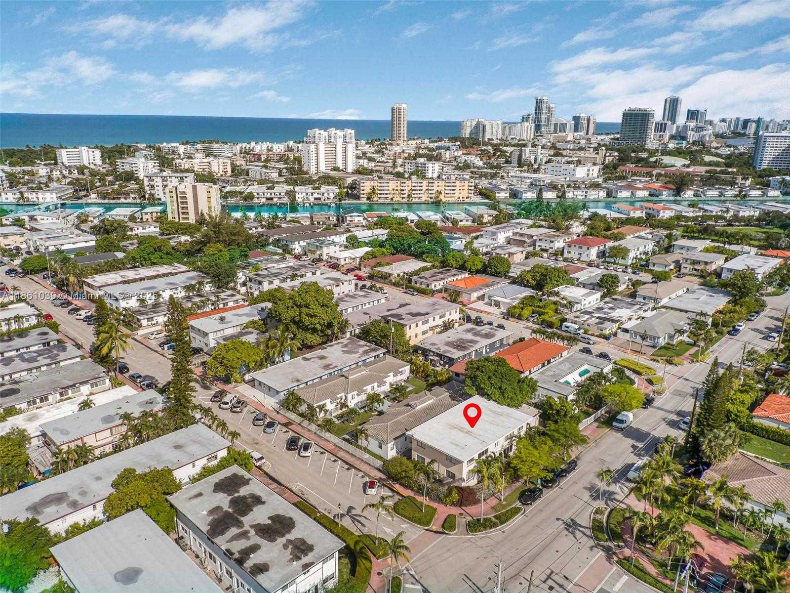 Small Image of 8031 HAWTHORNE AVE #4, Miami Beach Number 27