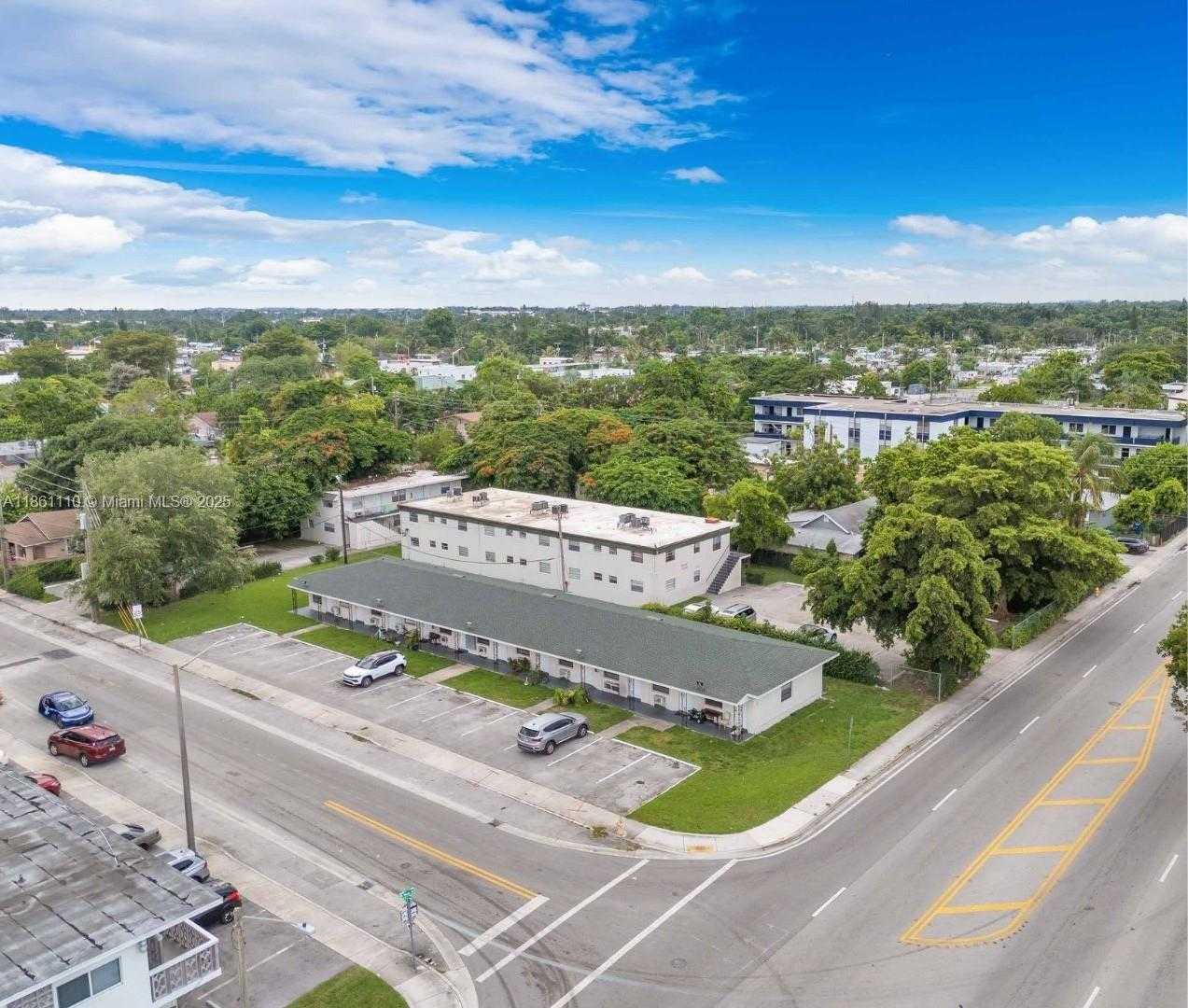 Small Image of 7700 NORTH MIAMI AVE #49, Miami Number 2