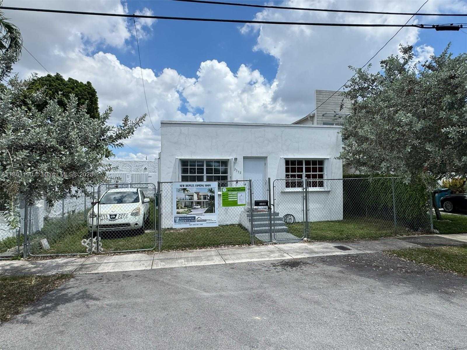 Small Image of 3553 SOUTH WEST 14TH ST #2, Miami Number 10