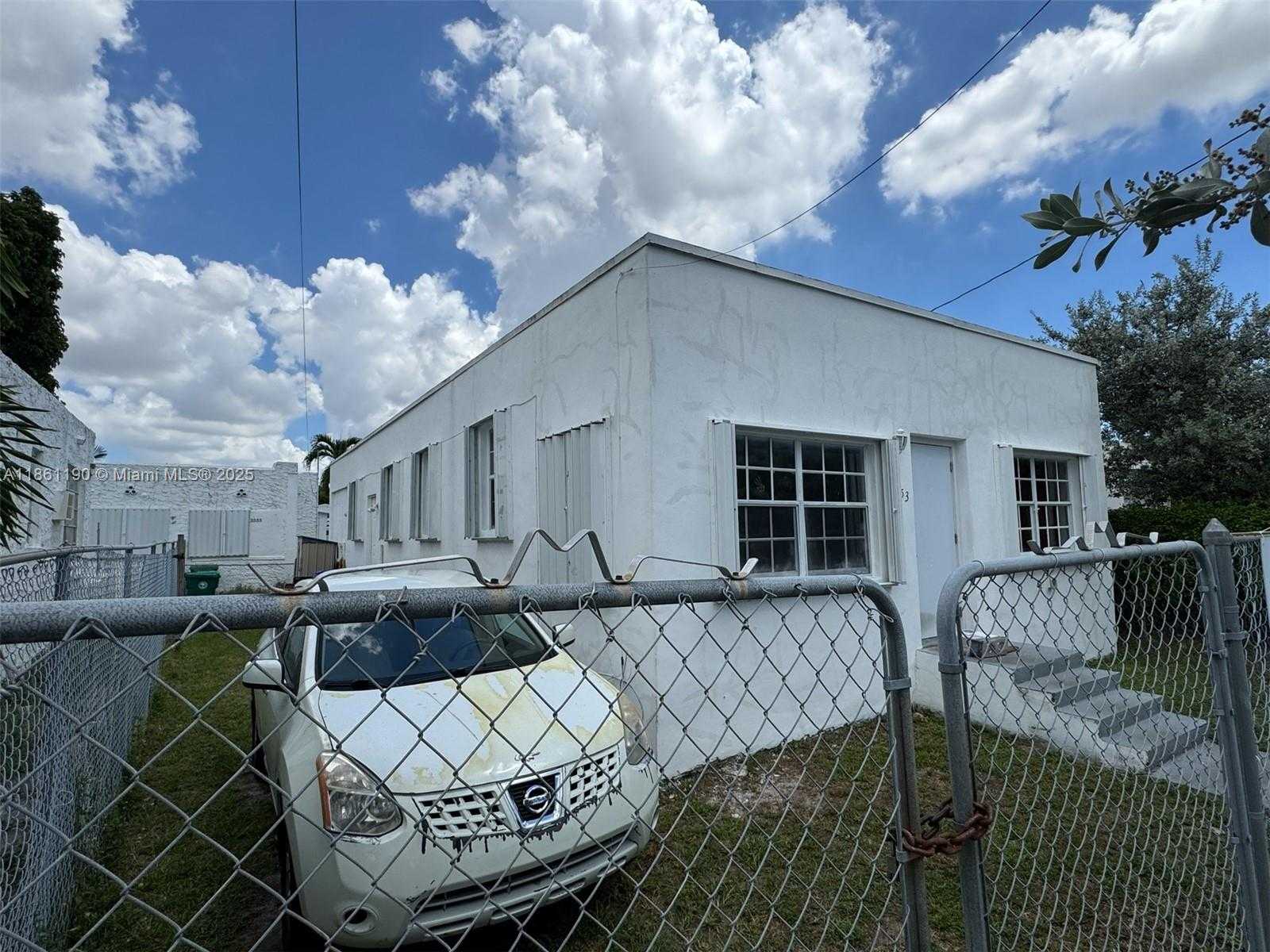 Small Image of 3553 SOUTH WEST 14TH ST #2, Miami Number 11