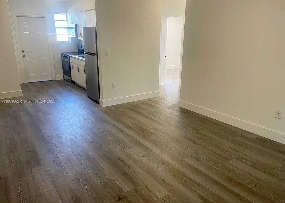 Small Image of 1831 NORTH WEST 41ST ST, Miami Number 15