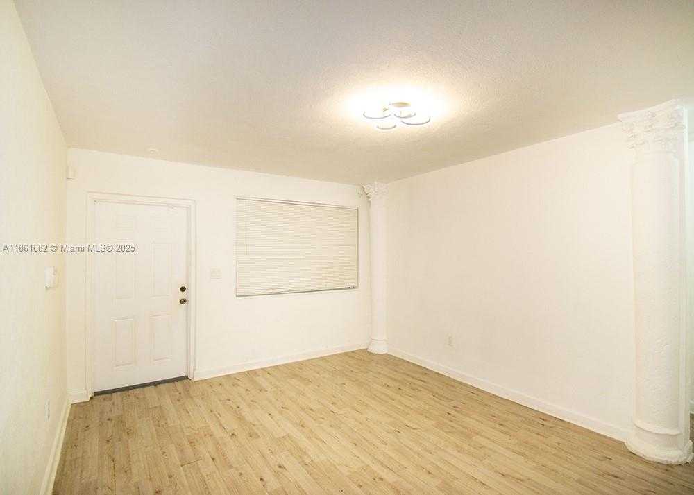 Small Image of 1831 NORTH WEST 41ST ST, Miami Number 7