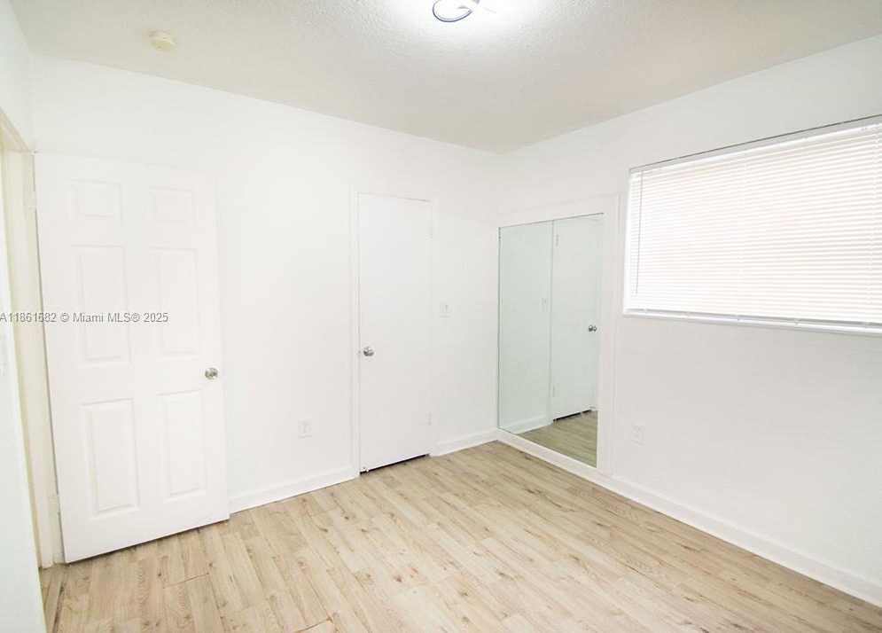 Small Image of 1831 NORTH WEST 41ST ST, Miami Number 8