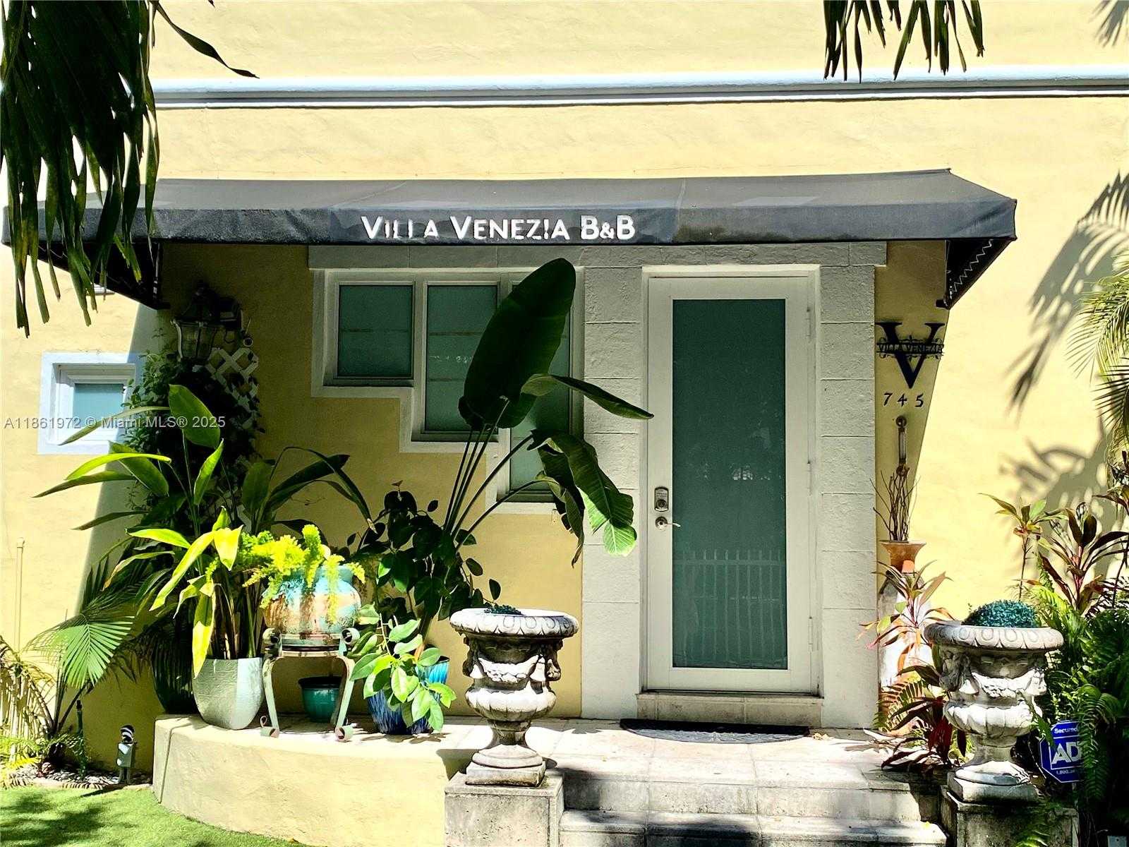 Small Image of 747 LENOX AVE, Miami Beach Number 2