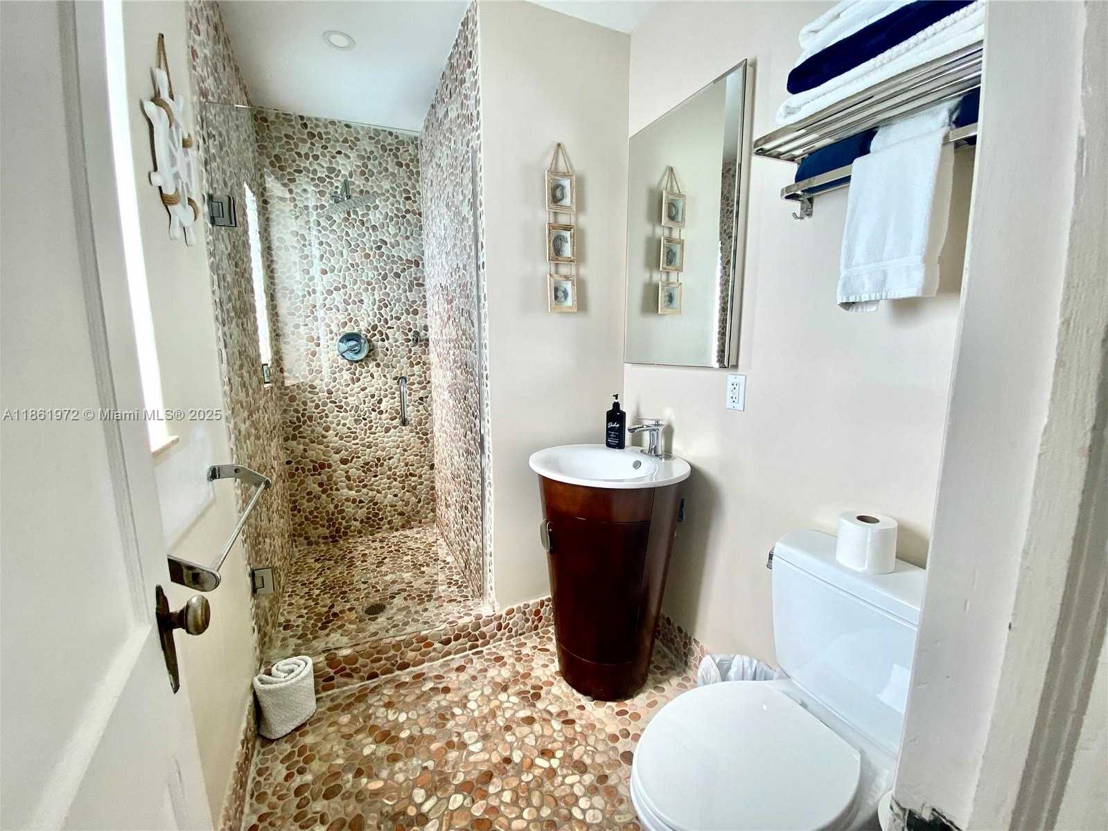 Small Image of 747 LENOX AVE, Miami Beach Number 30