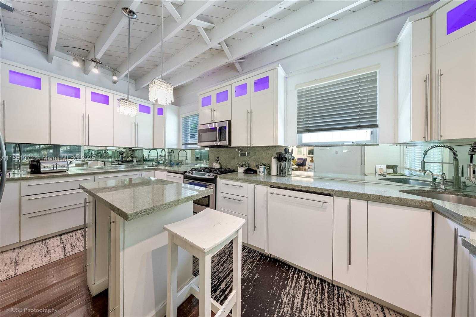 Small Image of 747 LENOX AVE, Miami Beach Number 6