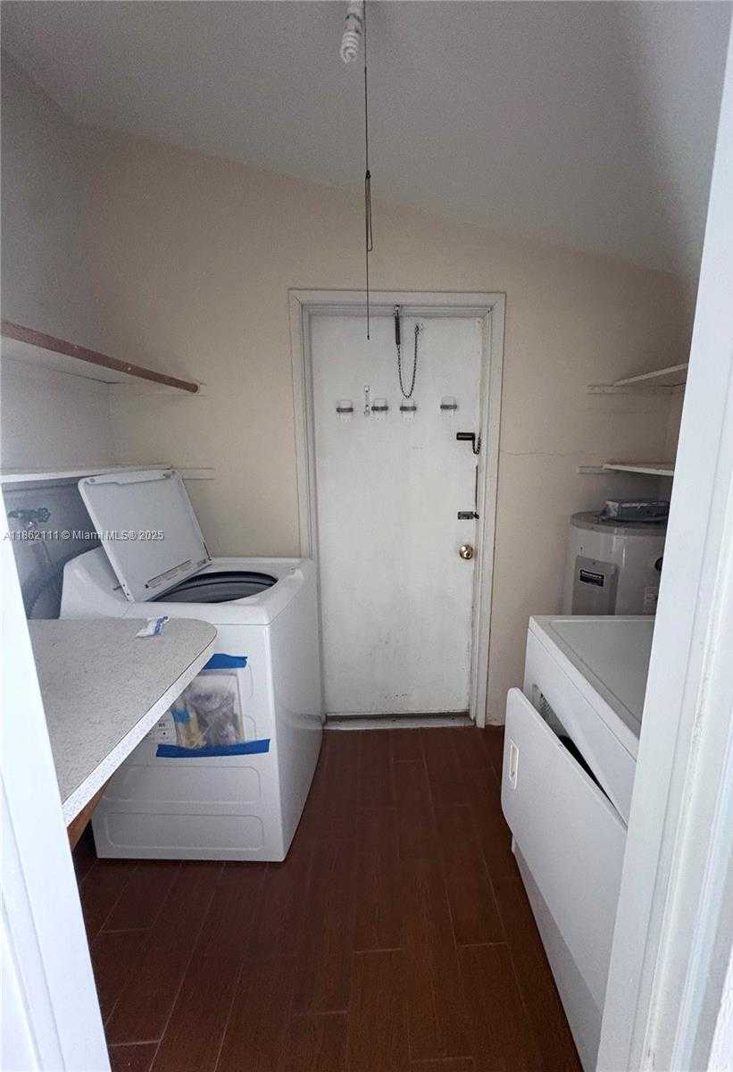 Small Image of 5131 NORTH EAST 18TH TER, Fort Lauderdale Number 6