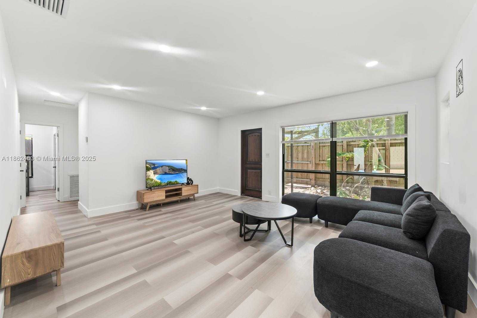 Small Image of 509 SOUTH EAST 19TH ST #3, Fort Lauderdale Number 18