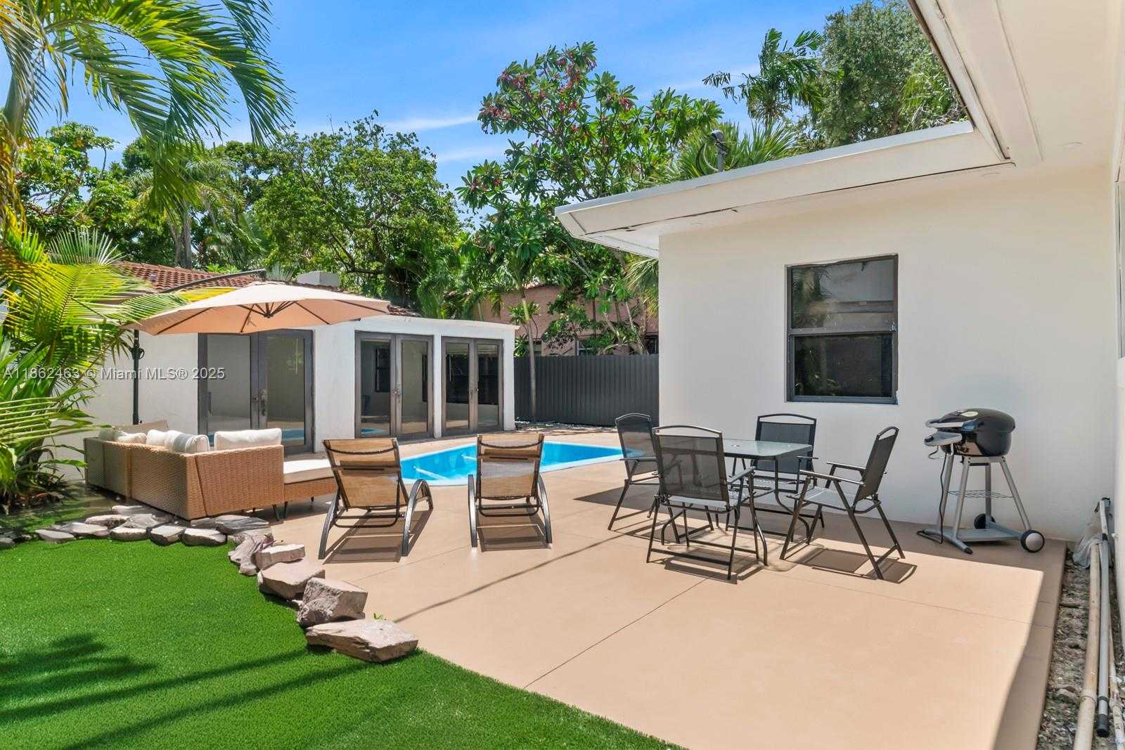 Small Image of 509 SOUTH EAST 19TH ST #3, Fort Lauderdale Number 4